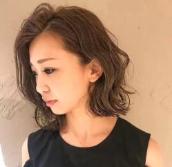 点击看大图 -八佰伴8008星级形象店