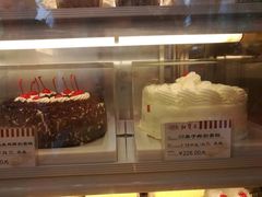 -红宝石·鲜奶小方·海派西点房(浦三店)