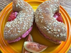 -Catch Bagel(芳草地店)