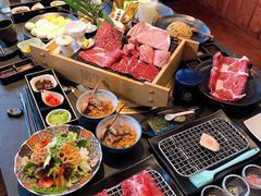 -铭牛烧肉·和牛海鲜自助(高新月牙湖店)
