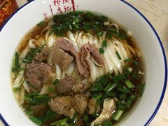 红烧牛肉粉-周记粉店(县正街店)