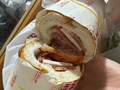 -Bánh Mì Huynh Hoa