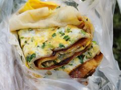 -正宗杂粮煎饼香软鸡蛋饼