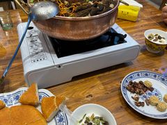 -乡土特色.冷锅鱼.牦牛肉汤锅