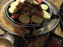 -哈哈碳都·牛肋条无限自助烤肉(台江万达店)