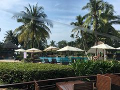 泳池-三亚湾假日度假酒店·中餐厅