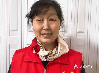 姜阿姨个人简介 年龄:51岁 属相:鸡 星座:射手座