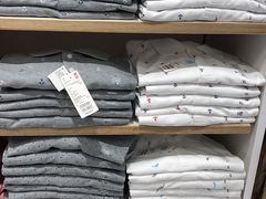 -优衣库(广州天河领展广场店)