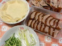 特色片皮鸭-北京王府井烤鸭(泰兴店)