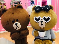 -LINE FRIENDS Garosu-gil Flagship Store