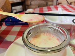 草莓奶昔-龙桥私厨·姜花菊花过桥鱼·顺德菜(容桂店)