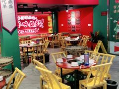 -李记社区家常菜馆(金秋千秋别墅花园店)