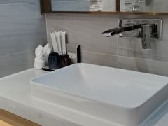-麗枫酒店(广州中山大学中山眼科中心区庄地铁站店)