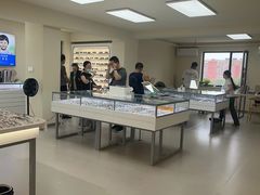 -潘多拉眼镜·蔡司依视路明月(潘家园店)