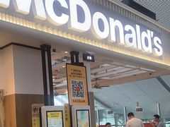 -麦当劳(深圳北站B2检票口楼上)