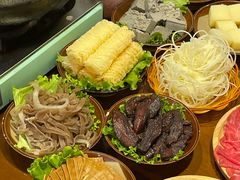 -黔有有贵州酸汤夺夺粉火锅(五味十字店)