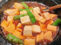石锅沃豆腐-桂满陇-十里风荷(合生汇店)