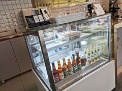 面包甜点陈列柜-KYO COFFEE(胶州路店)