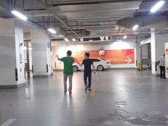 场地-国金中心-停车场