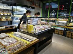 面包甜点陈列柜-威思特.动物奶油.生日蛋糕(廊桥店)