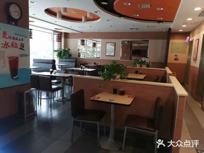 李先生牛肉面大王(书院路店)大堂图片