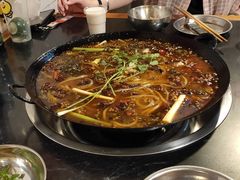 -鸿顺老铁锅美蛙鱼府(解放碑店)