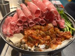 部队锅-MI WU FACTORY米屋美食工厂餐厅(绿地店)