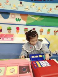 -莫莉幻想儿童乐园(武汉保利广场店)