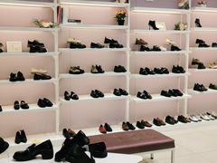 -云柏鞋业(十里堡店)