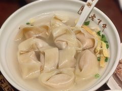 刀鱼馄饨-老半斋(福州路店)