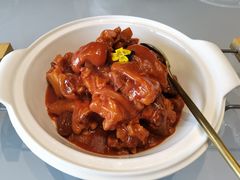 梅子烧猪手-甜阿姨·天台花园私房菜(万松园店)