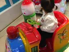 -资和信百货商场