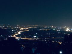 -鬼笑石后山停车场