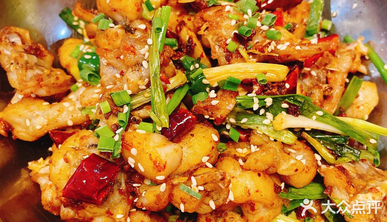 入秋了该安排羊蝎子火锅啦～