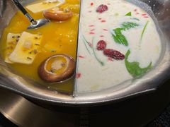 红颜花胶鸡锅-湊湊火锅·茶憩(上海合生汇店)