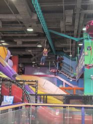 -欧酷世界动力星球(王府井奥莱UP TOWN店)