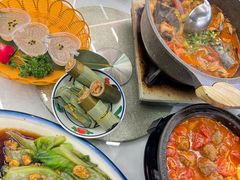 -刘姐啤酒鱼民族演艺餐厅(西街总店)