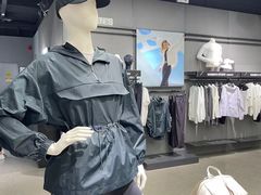 -迪桑特DESCENTE(青岛山东路万象城店)