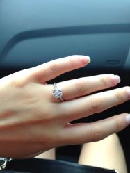 -威德钻石-克拉钻大本营(南京东路店)