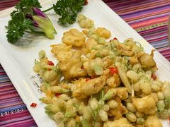 -香巴拉云南餐厅(华莱坞店)