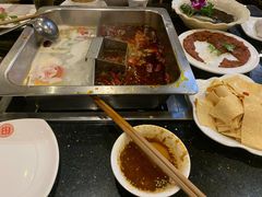 -百年川椒重庆老火锅(光谷店)
