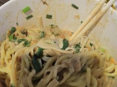 -疯狂小丸子·章鱼烧·酸辣粉(云瑞中心店)