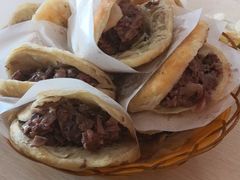 -闫家驴肉老店(华电一校店)