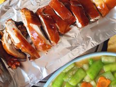 -东方之猪四更烤乳猪(金垦总店)