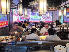 -川流不息·地道川菜·小龙虾(新松江路店)
