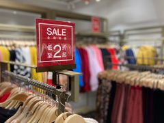 -王府井奥莱临潼小镇(临潼店)