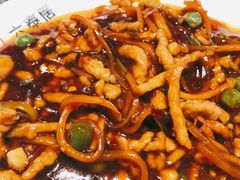 鱼香肉丝-六泰居·尔滨地标·东北菜(泰山路店)