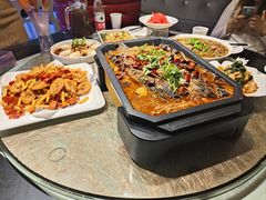 -巴特餐饮6加1音乐餐吧·新疆菜