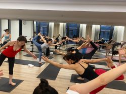 -恩舍瑜伽普拉提