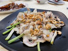 果仁炒生鱼片-禄源公·老莞诚饭店